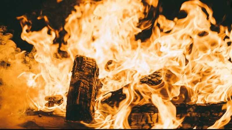 Nằm mơ thấy lửa đang cháy