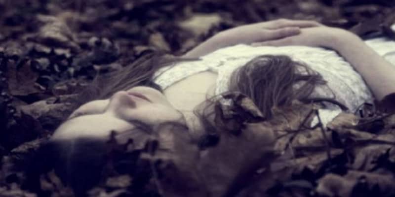 Nằm mơ thấy người đã chết còn sống, đánh số gì thì trúng?